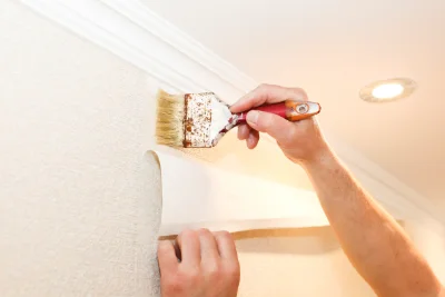 Pose de papier peint à Plouharnel — revêtements muraux et toiles de verre